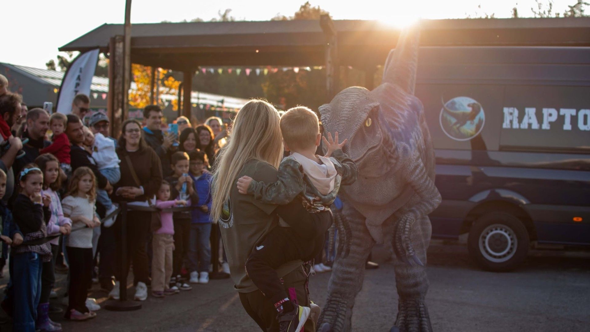 Nole (TO) - Raptor Show - Dinosauri animatronici vivi!