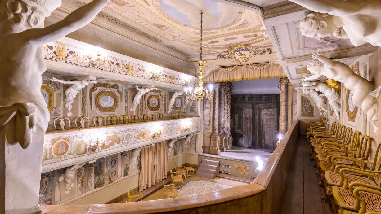 Il Teatro di Villa Mazzacorati: il '700 va in scena | Visita Guidata